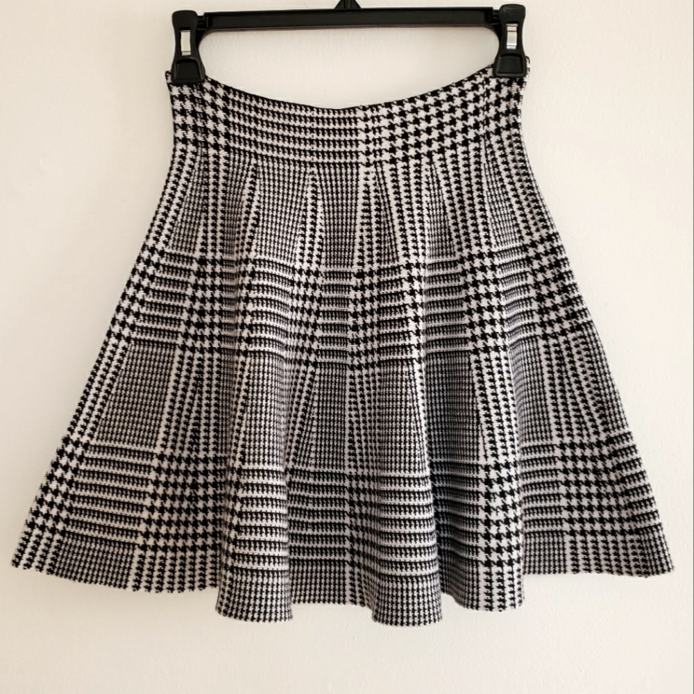 Women Hesperus Black and White Houndstooth Skater Skirt Size S/M - Picture 1 of 5